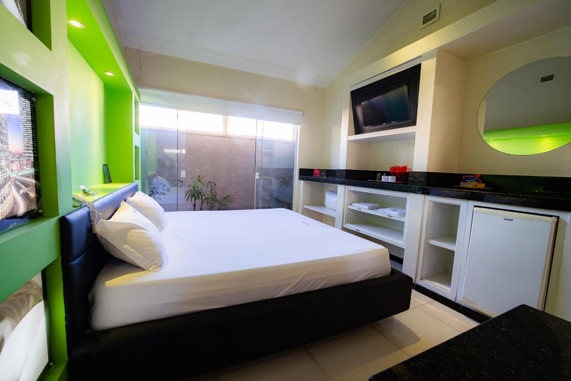 לונדרינה Motel Platinum מראה חיצוני תמונה