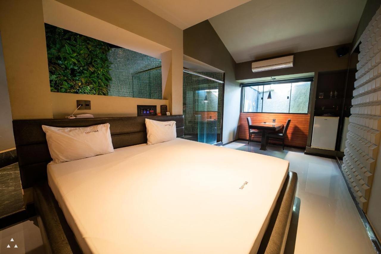 לונדרינה Motel Platinum מראה חיצוני תמונה